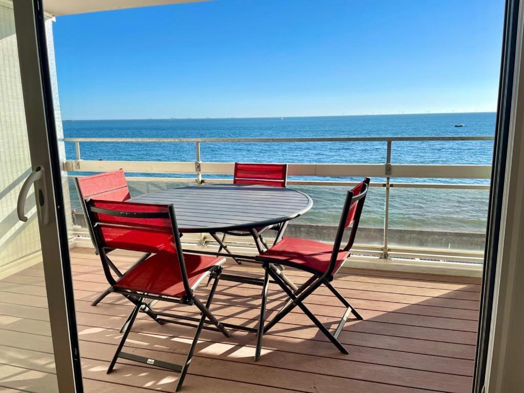Large Studio Direct Access To The Beach Pornichet Εξωτερικό φωτογραφία